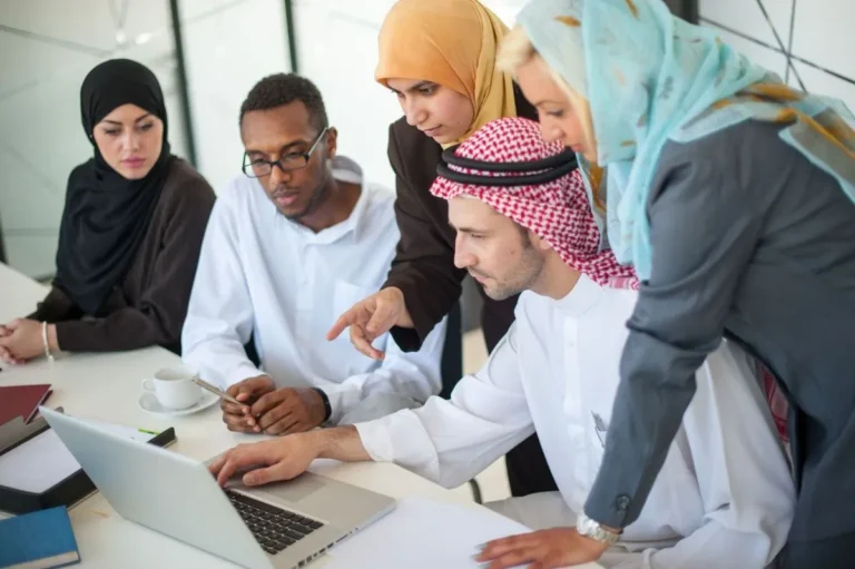 بيع مزيد الملحقات التكنولوجية: جذب العملاء عبر السيو