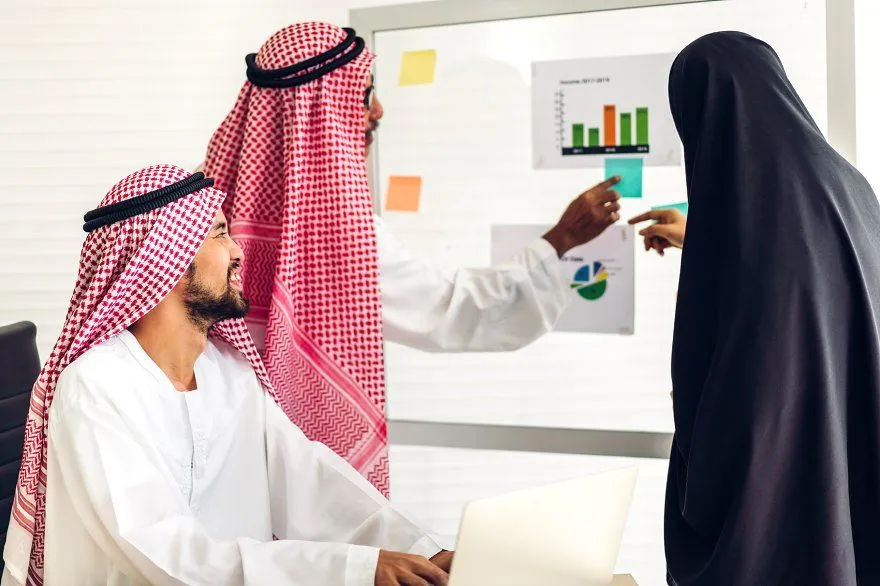 شركات الشحن تستفيد من السيو في الخليج